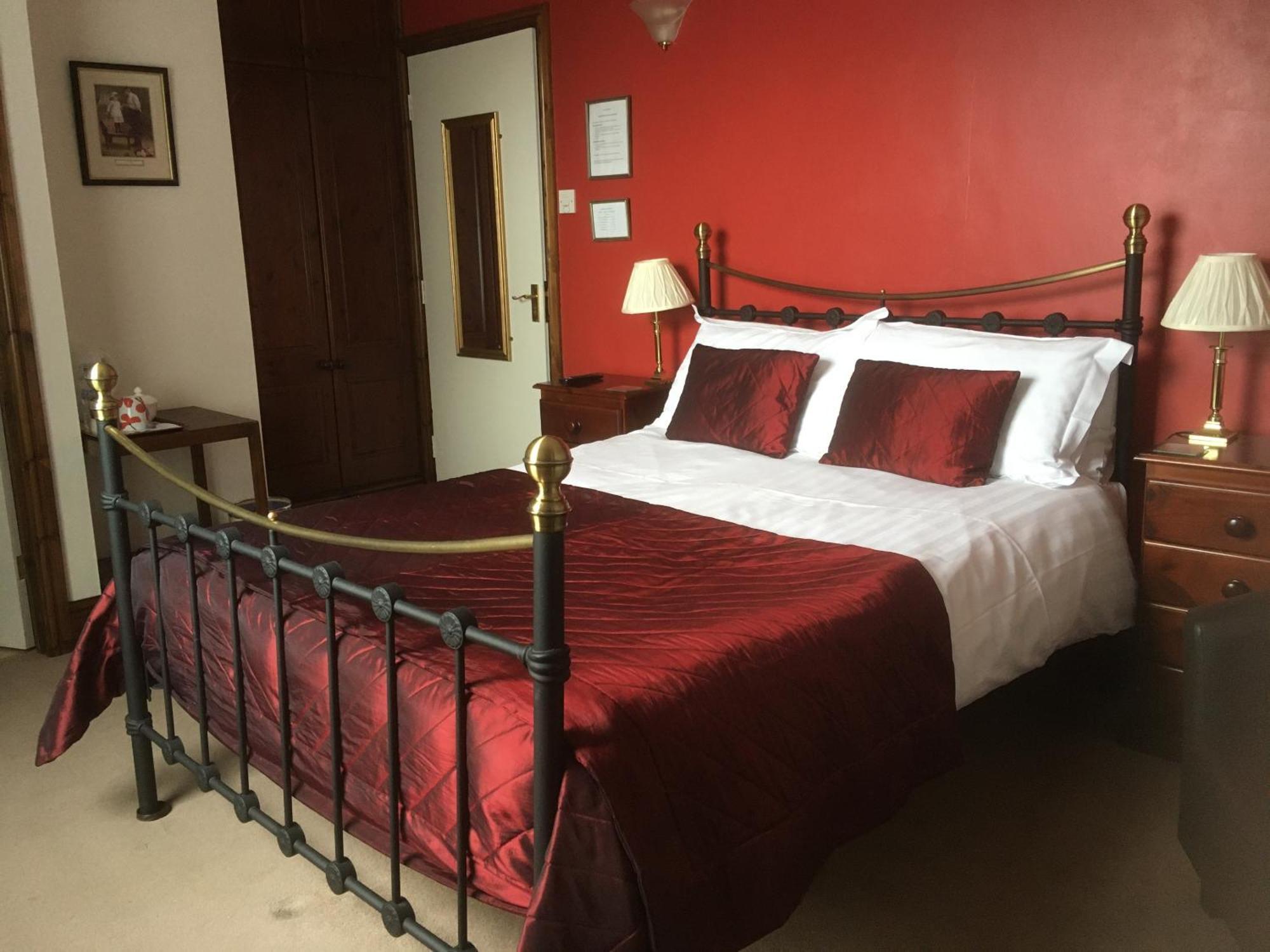 Grove House Guest House Телфорд Стая снимка